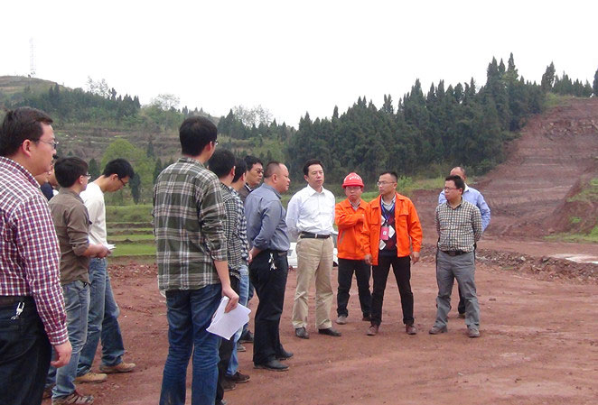 成渝公司甘勇義總經(jīng)理檢查遂廣、遂西工程建設(shè)