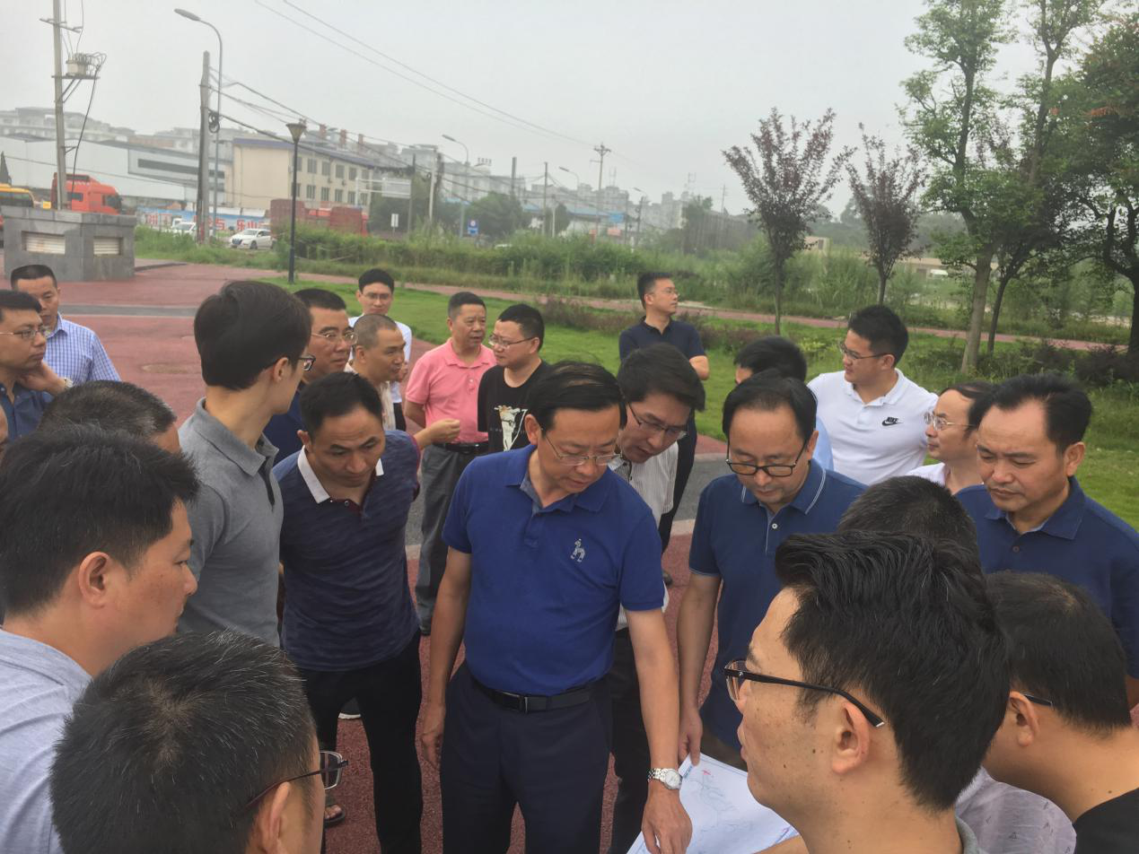 樂山市副市長(zhǎng)羅新禮一行赴成樂高速棉竹互通調(diào)研