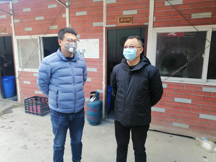 公司黨委委員、監(jiān)事、工會主席鄭植赴康新K1-1項目調研指導疫情防控及復工工作
