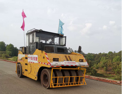 成宜ZCB4-LM1項(xiàng)目率先采用安全防撞自動(dòng)停車裝置