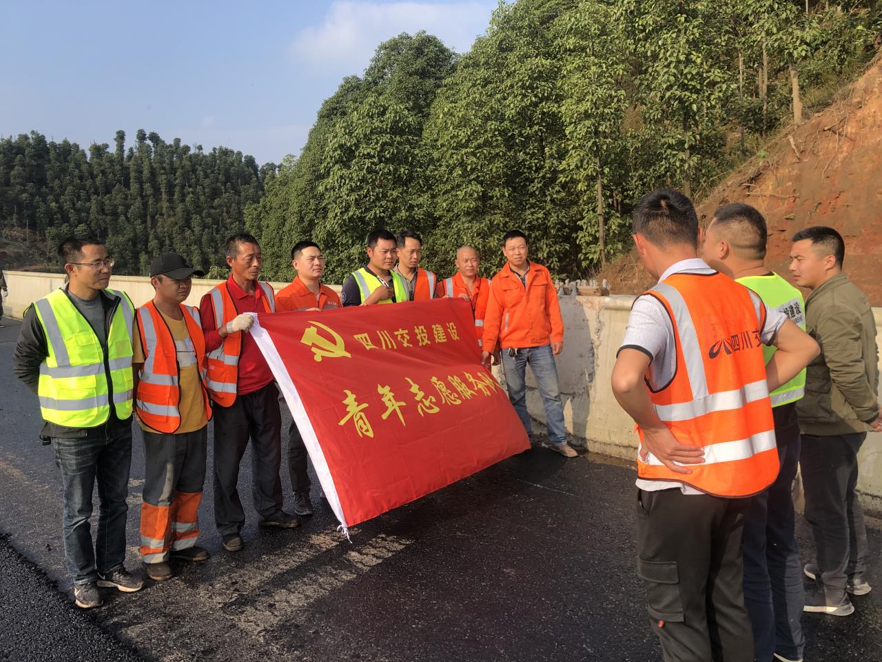 通車在即，最后沖刺