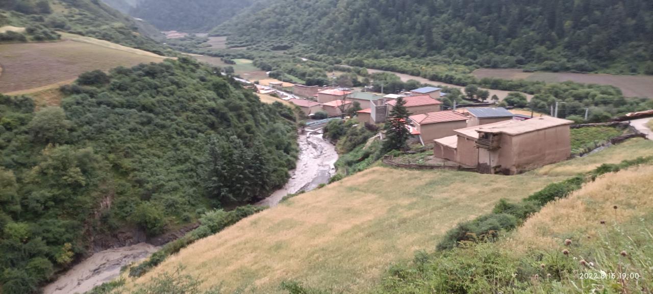 抗洪救災(zāi)，齊心協(xié)力奔赴第一線
