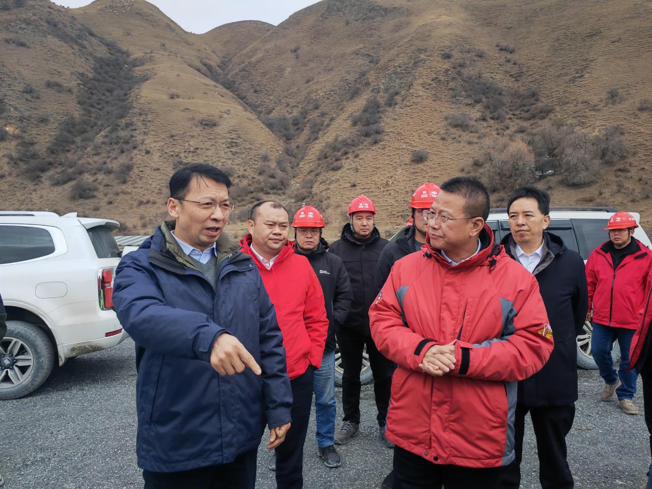 省交通運輸廳黨組成員、副廳長王茂奎 赴交建集團久馬高速TJ5項目檢查指導工作